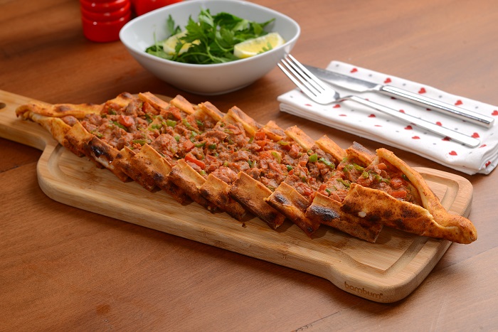 Konak Kuşbaşılı Pİde